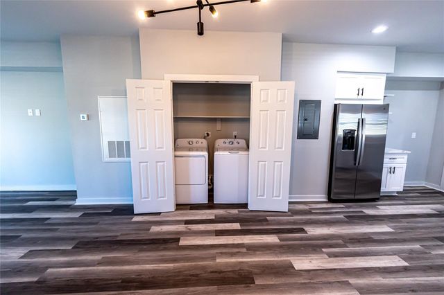 102 Marsden St 4, Houston, TX 77011