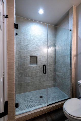 102 Marsden St 4, Houston, TX 77011