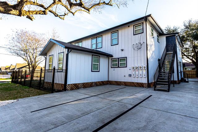 102 Marsden St 4, Houston, TX 77011