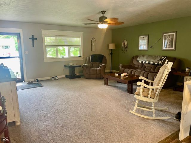 912 Golden Court, Greencastle, IN 46135
