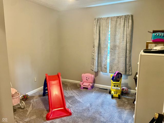 912 Golden Court, Greencastle, IN 46135