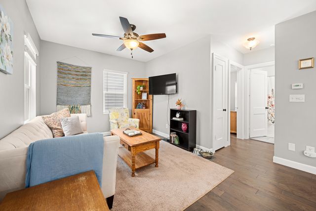 835 Albert Avenue, Sycamore, IL 60178