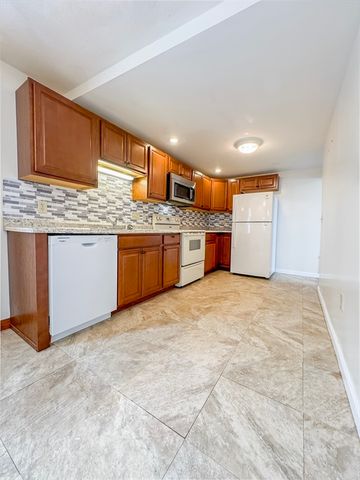 117 Central Street 1, Peabody, MA 01960