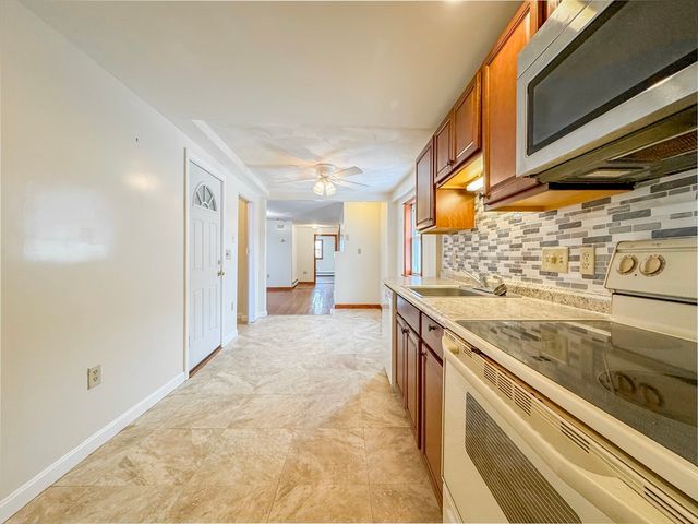 117 Central Street 1, Peabody, MA 01960