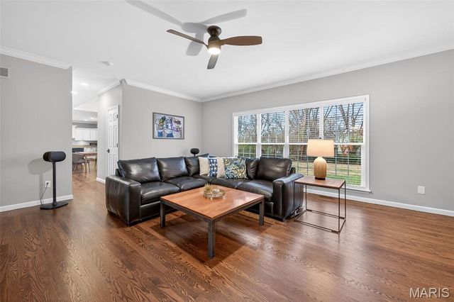 15595 Meadowbrook Circle Lane, Chesterfield, MO 63017