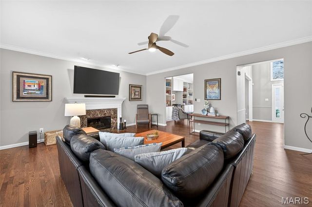 15595 Meadowbrook Circle Lane, Chesterfield, MO 63017