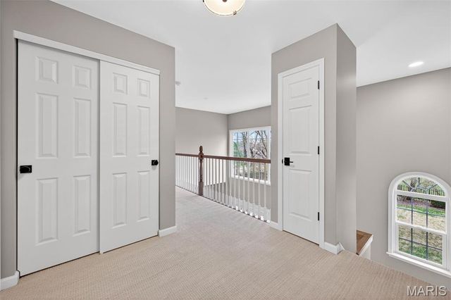 15595 Meadowbrook Circle Lane, Chesterfield, MO 63017