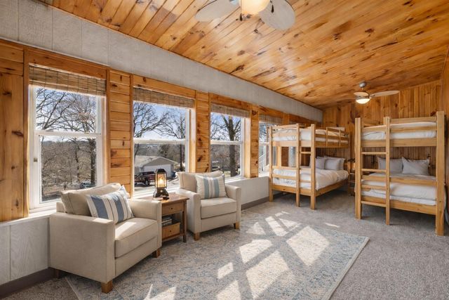 132 Lakeshore Drive, Kimberling City, MO 65686