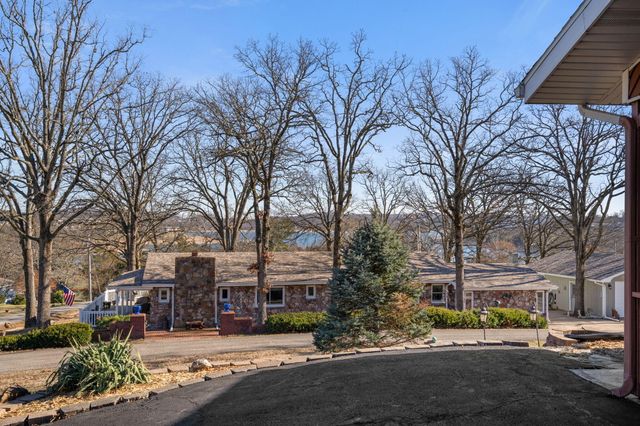 132 Lakeshore Drive, Kimberling City, MO 65686