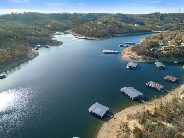 132 Lakeshore Drive, Kimberling City, MO 65686