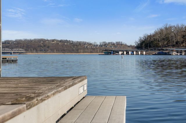 132 Lakeshore Drive, Kimberling City, MO 65686