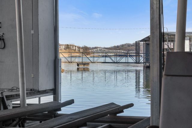 132 Lakeshore Drive, Kimberling City, MO 65686