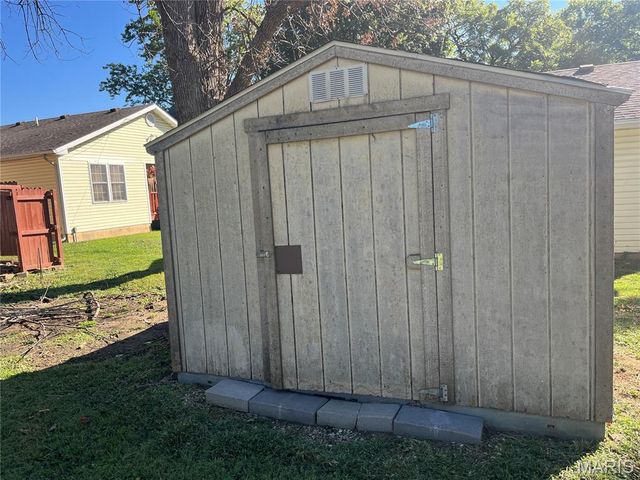 820 Bond Avenue, Collinsville, IL 62234