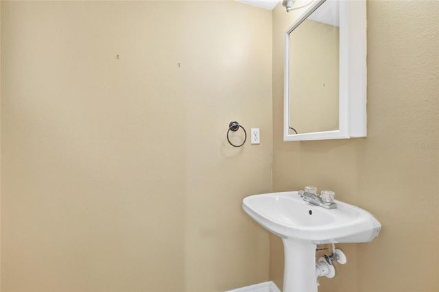 6998 WOODLAKE DRIVE, Orlando, FL 32810