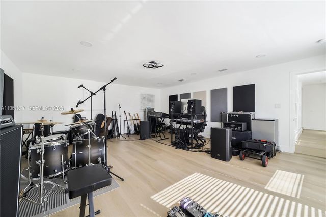 45 NE 124th Terrace, North Miami, FL 33161
