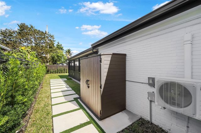 45 NE 124th Terrace, North Miami, FL 33161