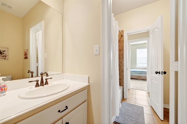 200 Eagle Pass, Royse City, TX 75189