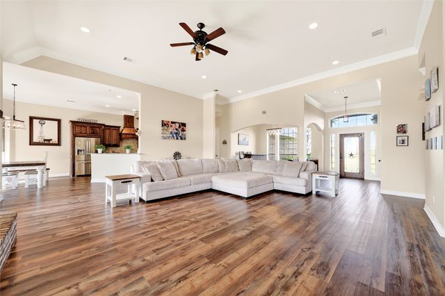 200 Eagle Pass, Royse City, TX 75189