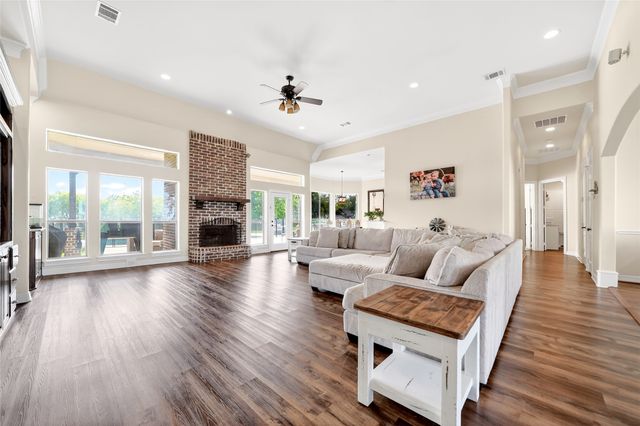 200 Eagle Pass, Royse City, TX 75189