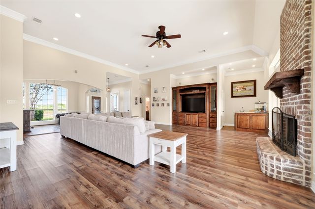 200 Eagle Pass, Royse City, TX 75189