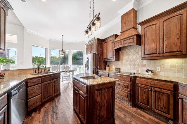 200 Eagle Pass, Royse City, TX 75189