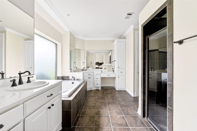 200 Eagle Pass, Royse City, TX 75189