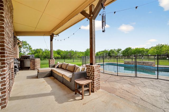 200 Eagle Pass, Royse City, TX 75189