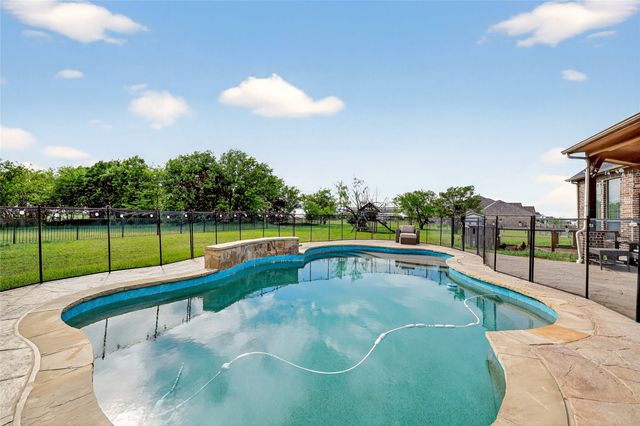 200 Eagle Pass, Royse City, TX 75189
