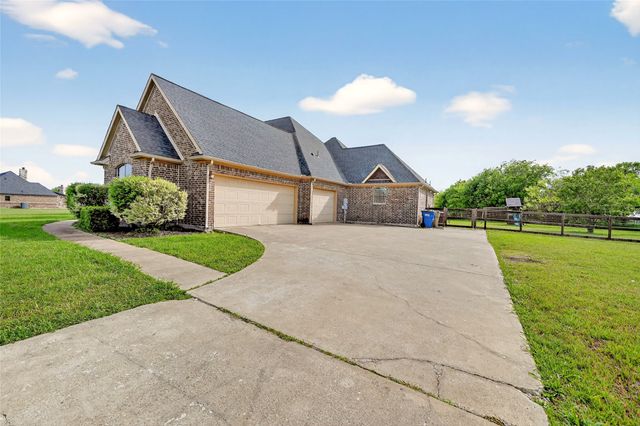 200 Eagle Pass, Royse City, TX 75189