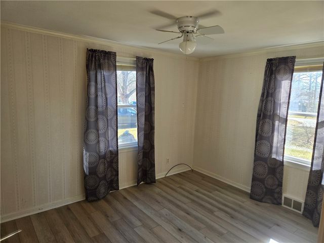 30 Oxford Place, Geneva City, NY 14456