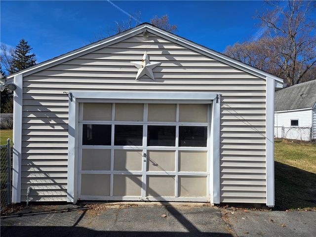 30 Oxford Place, Geneva City, NY 14456