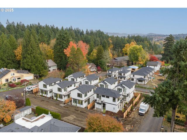 312 G Ave C6, Lake Oswego, OR 97034