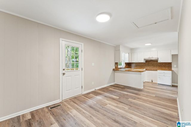 1404 4TH PLACE NW, Center Point, AL 35215