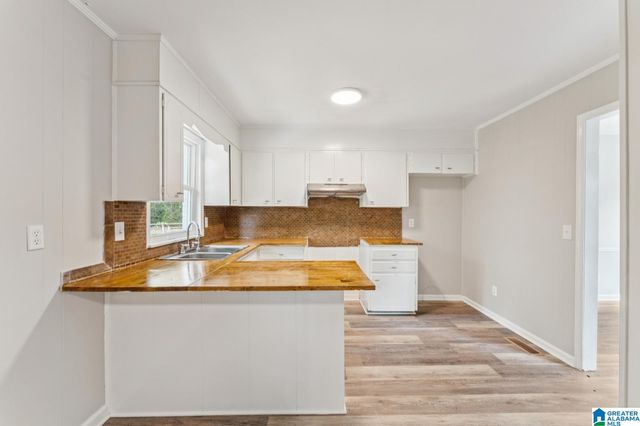 1404 4TH PLACE NW, Center Point, AL 35215