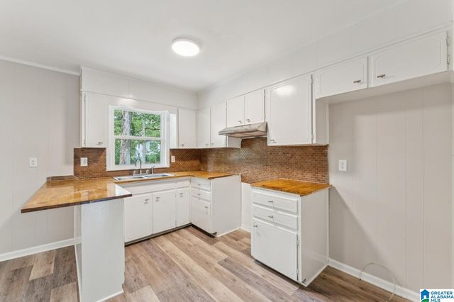 1404 4TH PLACE NW, Center Point, AL 35215