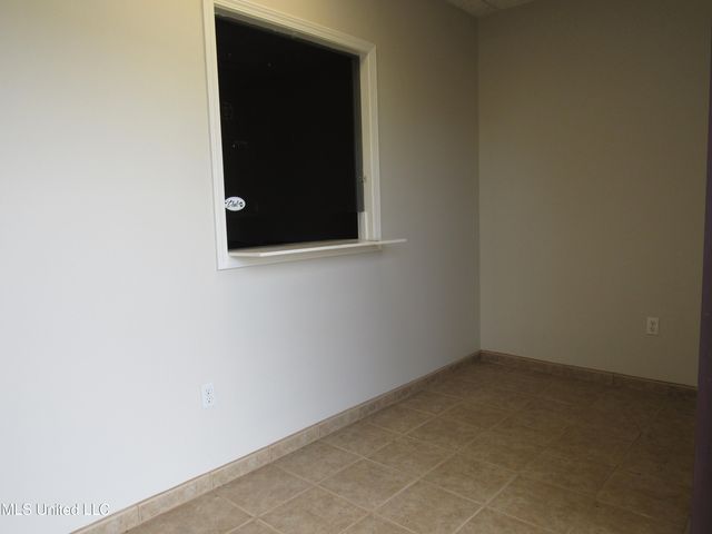 9117 Corporate Drive, Southaven, MS 38671