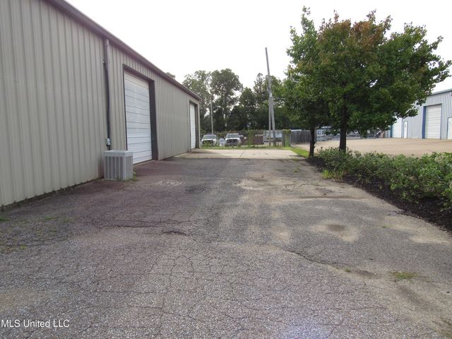 9117 Corporate Drive, Southaven, MS 38671