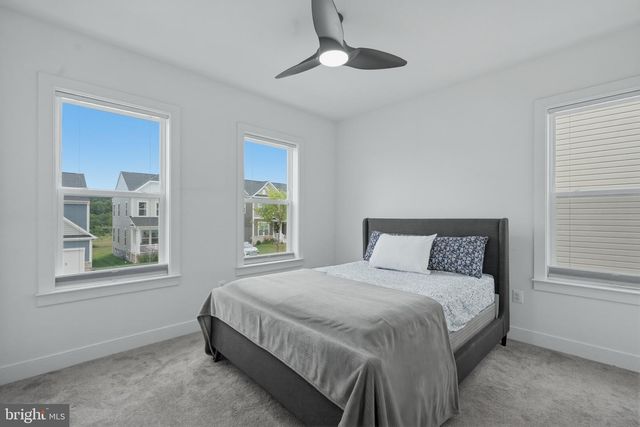 14506 DOWITCHER WAY, Boyds, MD 20841
