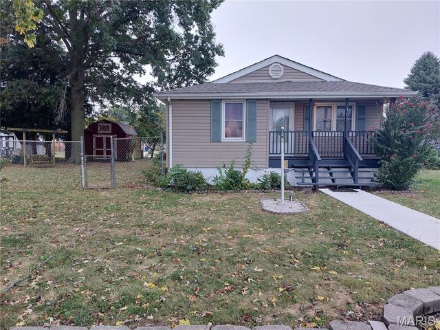 105 S Olive Street, Hartford, IL 62048