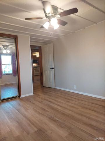 105 S Olive Street, Hartford, IL 62048