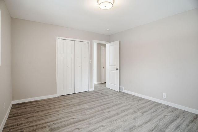 1008 W 89th Street, Bloomington, MN 55420