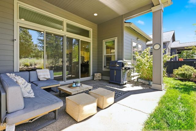 3083 NW Hidden Ridge Drive, Bend, OR 97703