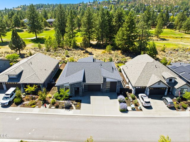 3083 NW Hidden Ridge Drive, Bend, OR 97703