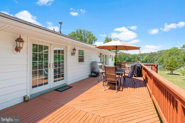 1518 RIDGELY DR, Edgewater, MD 21037