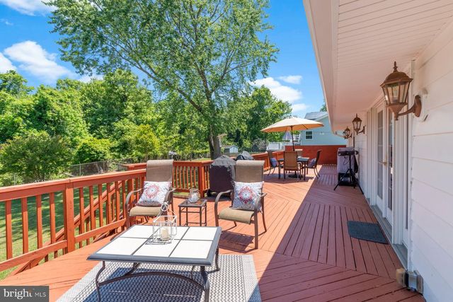 1518 RIDGELY DR, Edgewater, MD 21037