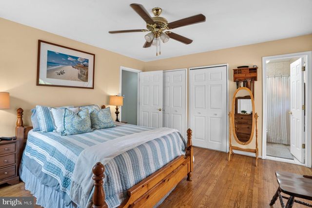 1518 RIDGELY DR, Edgewater, MD 21037