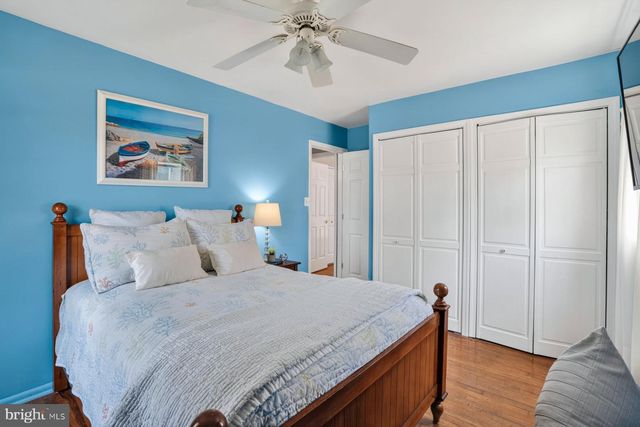 1518 RIDGELY DR, Edgewater, MD 21037
