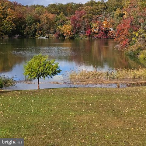 1518 RIDGELY DR, Edgewater, MD 21037