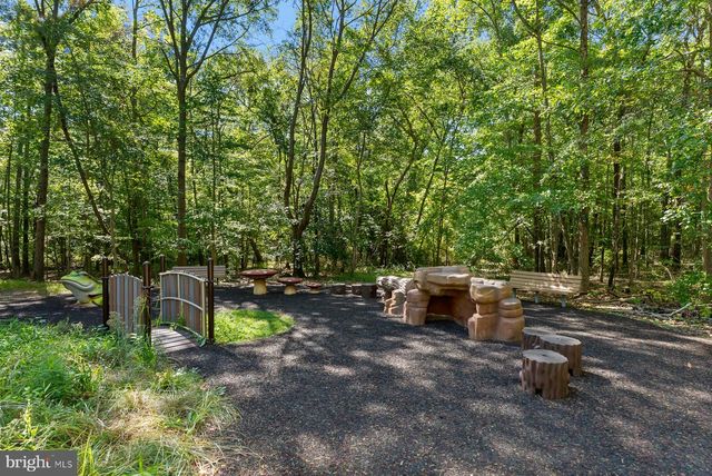 1518 RIDGELY DR, Edgewater, MD 21037
