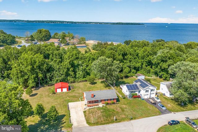 1518 RIDGELY DR, Edgewater, MD 21037